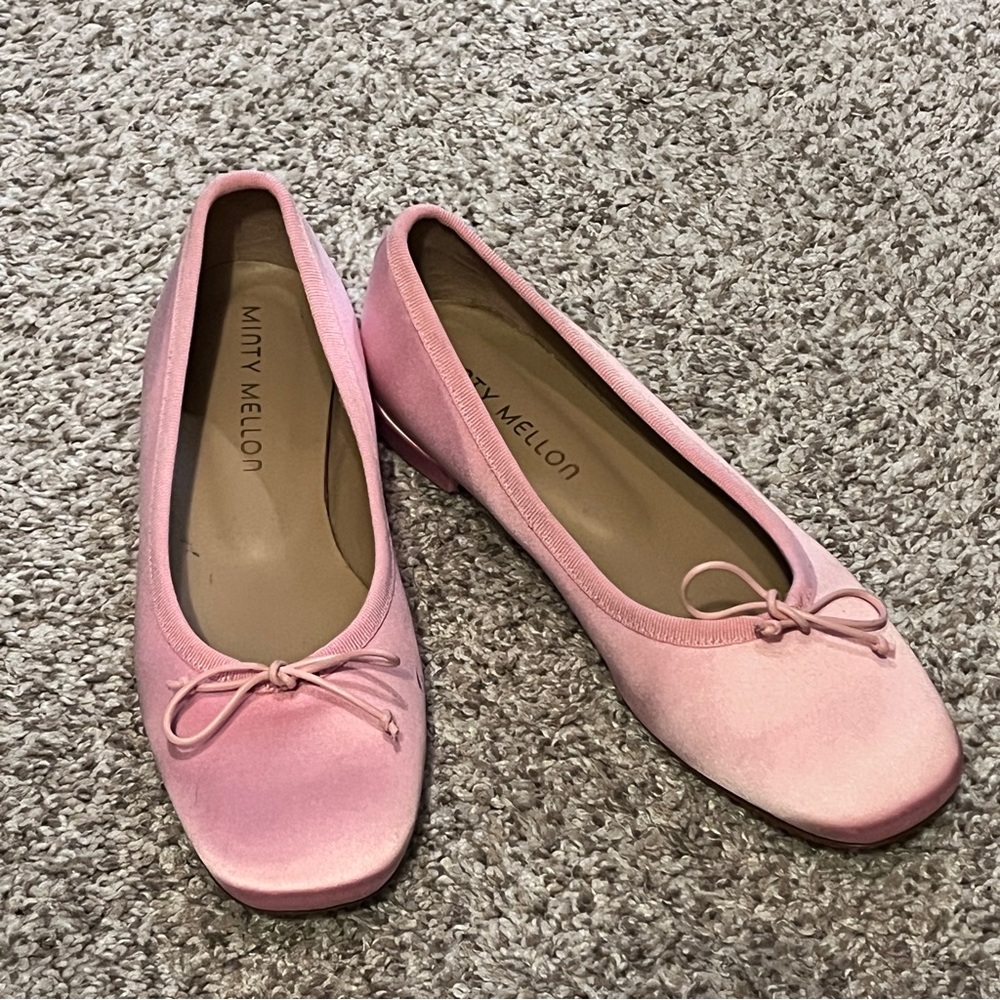 Tamara Mellon Pink Ballet Flats with Bow